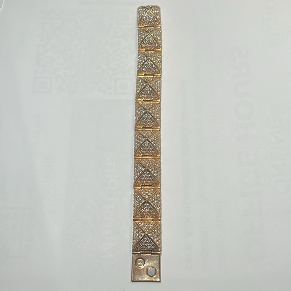 CC Skye Pave Stud Bracelet Gold HR10-5 - Picture 4 of 8